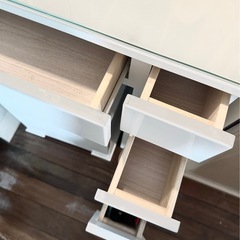 【ご購入者様決まりました】三面鏡　椅子付コンパクトドレッサー  ミラー 化粧台 鏡台 おしゃれ家具の画像