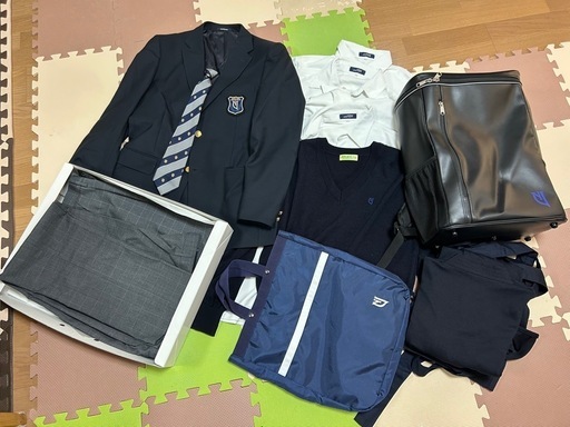 美品！奈良大学附属高校　男子制服