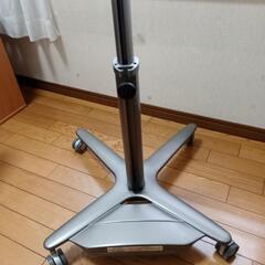 シャープ液晶テレビスタンドの画像