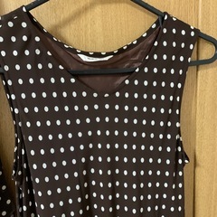 水玉 こげ茶  ワンピース の画像