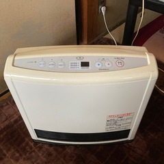ガスファンヒーター