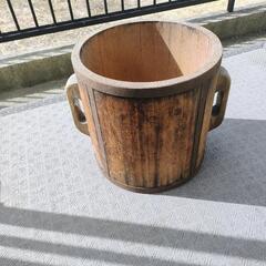 珍しい木の桶