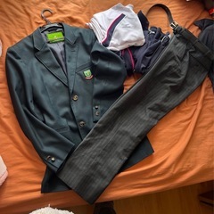岐阜県の制服 服/ファッションの中古が安い!激安で譲ります 岐阜県の制服 服/ファッションの中古が安い!激安で譲ります