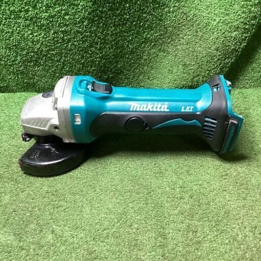 和歌山で中古工具を買うなら】マキタ/MAKITA 14.4V充電式ディスクグラインダー/GA400D/本体のみ/中古品（B）￥6,800＋税で販売中！【工具専門買取販売工具ヘルパーへ】  | 工具買取専門店 工具ヘルパー 和歌山県No.1の工具買取専門サイト