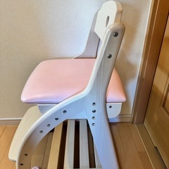 学習椅子 KOIZUMI 学習イス コイズミの画像
