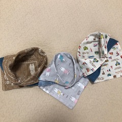 スタイ　バンダナ風　新品
の画像