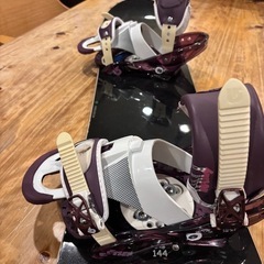 スノーボード板142　ビンディングの画像