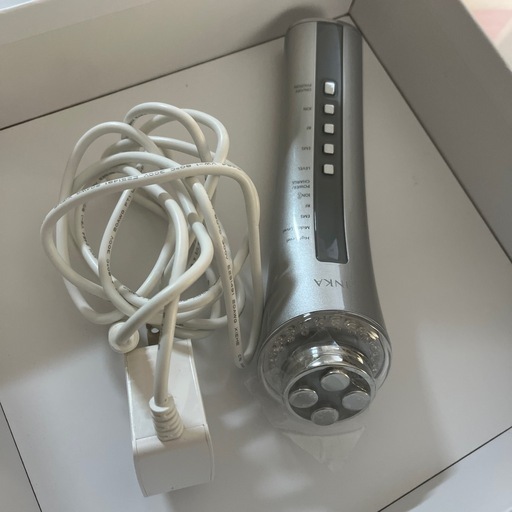 1台12役 マルチ美顔器】LINKA (リンカ) マルチフェイシャルトリートメント 多機能美顔器 LED EMS RF イオン導入 美顔器 超音波 ラジオ波 RF波 温熱 光美容 美容家電 \n