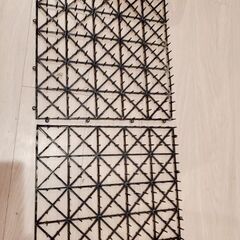 猫避けトゲトゲマットの画像