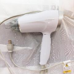 【取引中】【ドライヤー・小道具】イオン切替付　中古