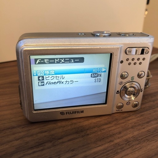 ジャンク品】FUJIFILM FinePix F30