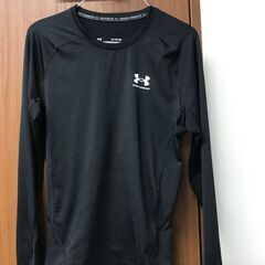 ２月いっぱいで処分します。アンダーアーマ ‐UNDER ARMOU HEARTGEARの画像