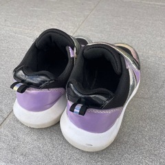 女の子　スニーカー　シューズ　靴　19cmの画像