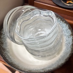 電子レンジ、食器の画像