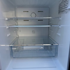 美品‼️冷蔵庫 鏡面 23年製 Hisense 135l 配送3000~ (北すず) 通谷のキッチン家電《冷蔵庫》の中古あげます・譲ります ｜ジモティーで不用品の処分