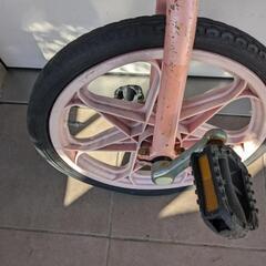 子供用　一輪車　ピンク色　無料の画像