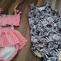 【早いもの勝ち】120 130　女児子ども水着まとめ売り　オーシャンパシフィック　インポートビキニ　ビキニの画像