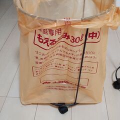自作 キッチンダスト ゴミ箱 3個セット 30L の画像