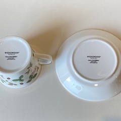 新品未使用 WEDGWOOD ワイルドストロベリー カップ&ソーサー 1客の画像