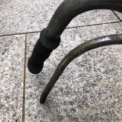 昔の自転車のハンドルの画像