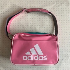 adidas スポーツバッグ ピンク