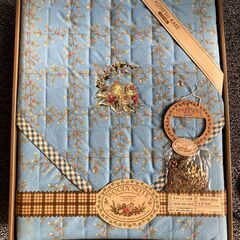 ※取引中　Woody Note こたつ掛け布団刺繍入り　青　訳あり
