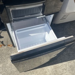 TOSHIBA冷蔵庫137リッターの画像