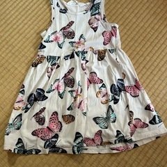 中古 H &M ノースリーブ蝶柄ワンピース