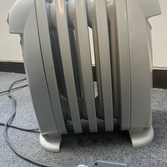 【3/11まで】オフィス用品お譲りします！小型・オイルヒーター【手渡し・価格相談可】の画像