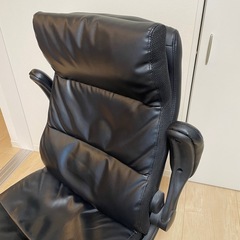 オフィスチェアーの画像