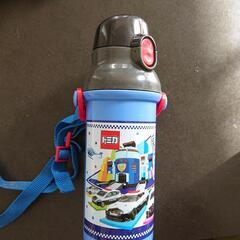 トミカ水筒