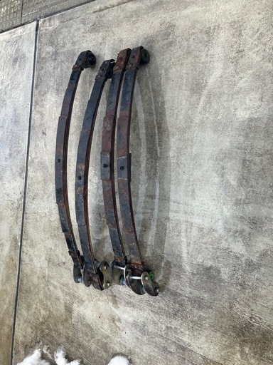 ja11 ジムニー　リーフとシャックルセット