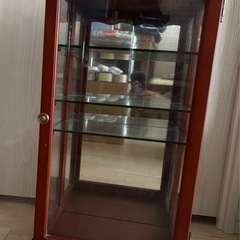 ディスプレイケース (とも) 船堀の収納家具《キャビネット》の中古あげます・譲ります｜ジモティーで不用品の処分