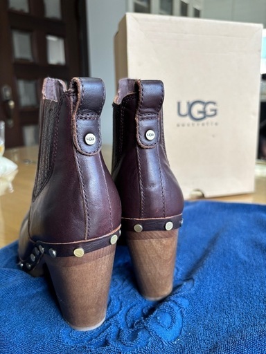 新品　UGG Australia ブーティー　アグ　ショートブーツ