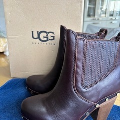 新品　UGG Australia ブーティー