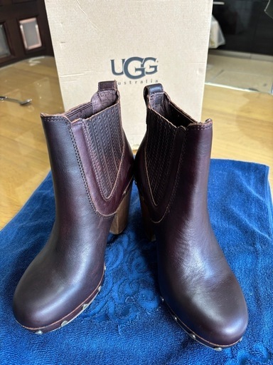 新品　UGG Australia ブーティー　アグ　ショートブーツ
