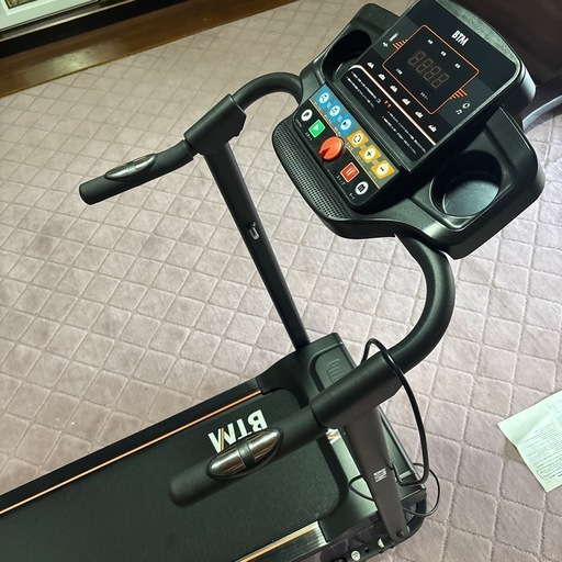 ランニングマシン　BTM ルームランナー