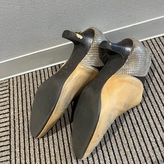 ベージュ レザー アンクルブーツの画像
