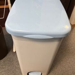 ペダル式ゴミ箱45L　２つセット