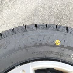 新品未使用 屋内保管 スタッドレスタイヤ　ホイル付の画像