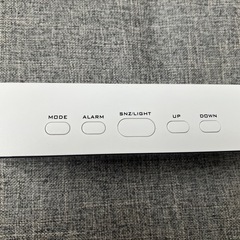 ダイソー ミラーデジタル置時計の画像