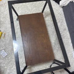 テーブル