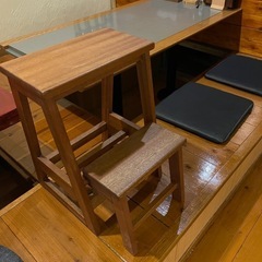 取引き中　踏み台　木製 の画像