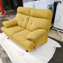 ソファ☆緑カラー☆布製・毛玉、A-002【浜村鹿野温泉ICから3分 買取本舗 宮本リサイクル 営業時間9～19時 定休日水曜のみ←連絡できませんm(_ _)m】の画像