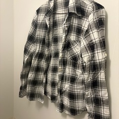 チェックシャツ