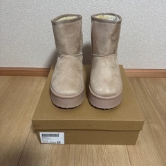 ムートンブーツ