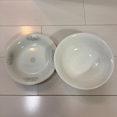 お皿 色々の画像