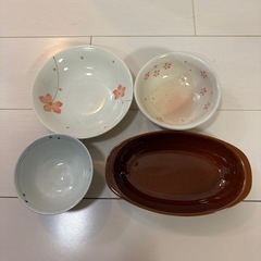 お皿 色々の画像
