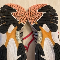 アディダス  adidasランニングシューズ  アディゼロ　白xピンク25.0cmの画像