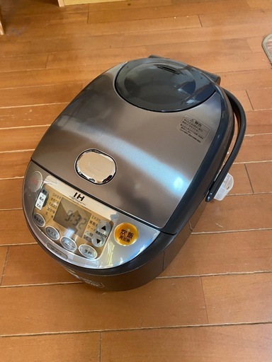象印　炊飯器　1.8L NP-VC18